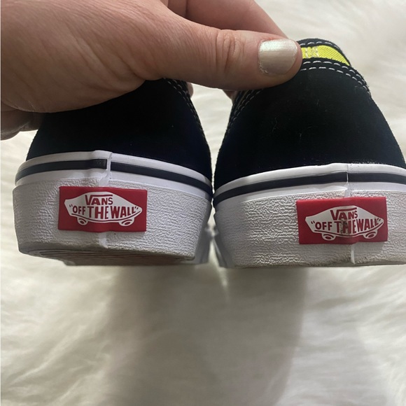 Vans women’s size 8.5 ultracush - Picture 6 of 7